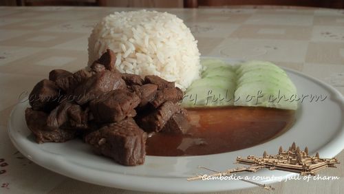 bœuf lok lak recette cambodgienne