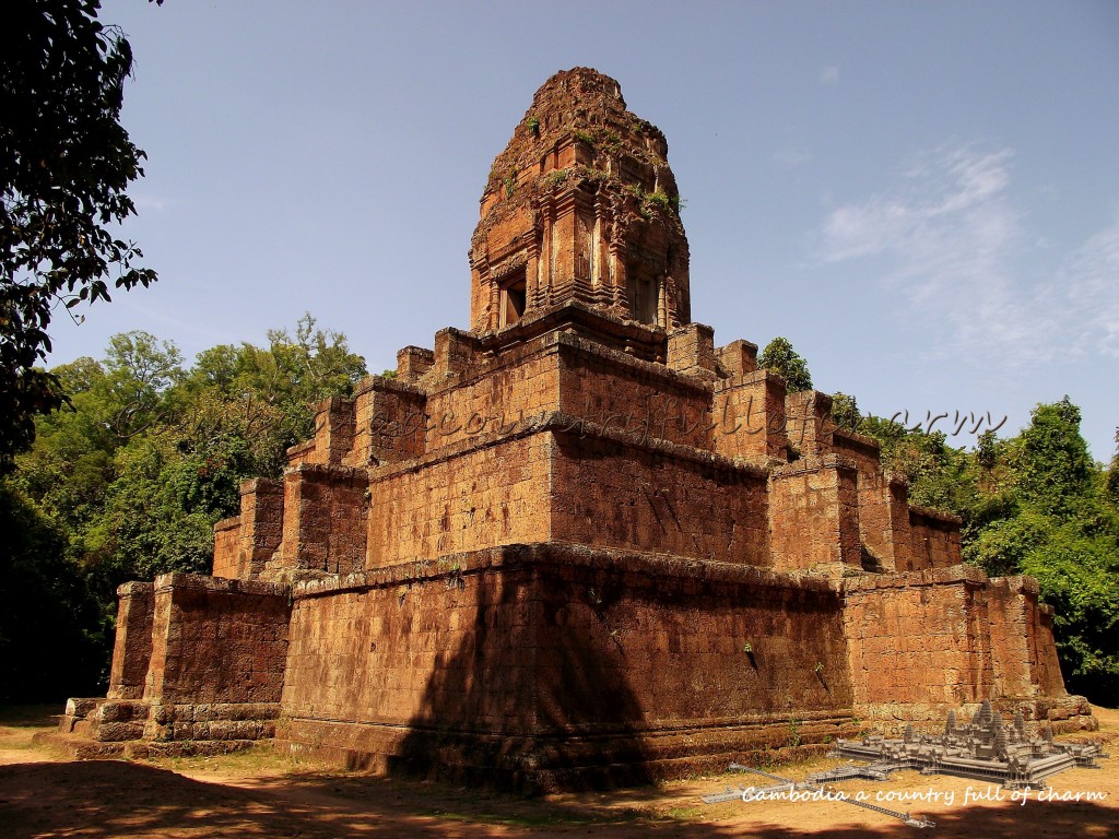 temple-prasat-baksei-chamkrong-angkor-cambodge-5