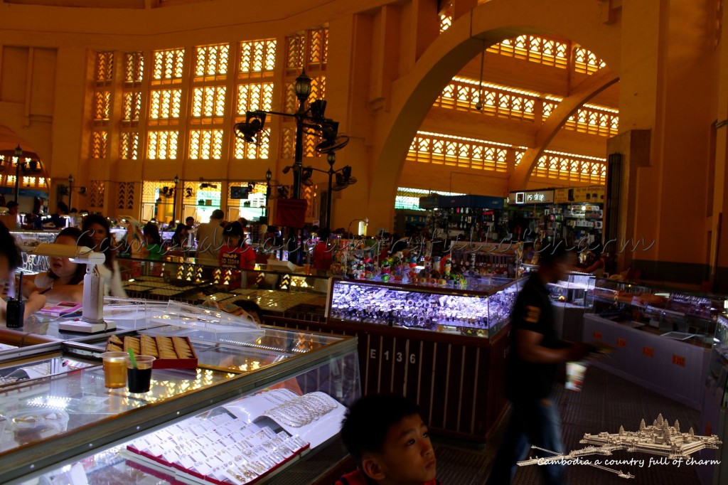 bijoux-du-marché-central-de-phnom-penh-cambodge