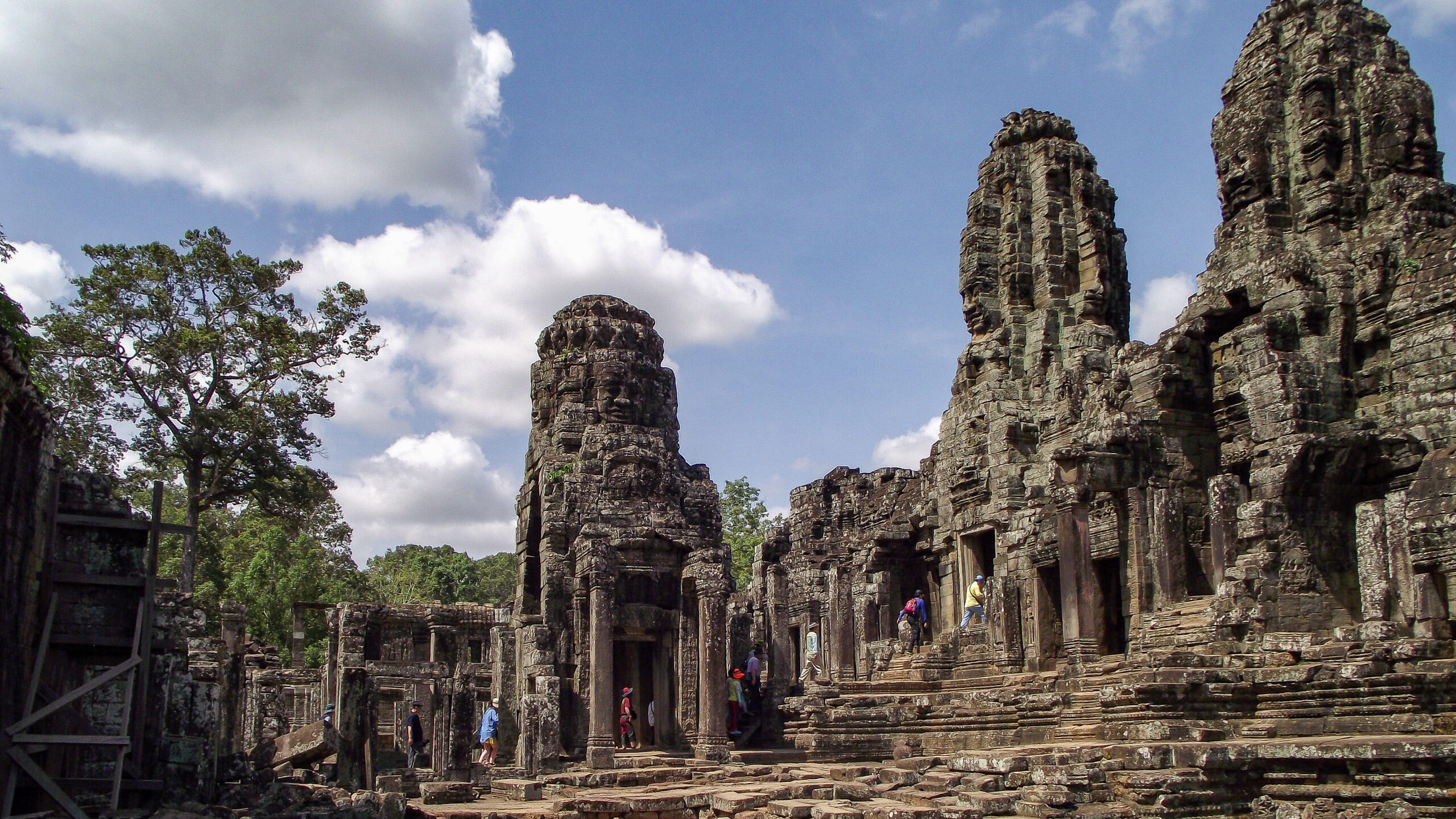 bayon temple cambodia