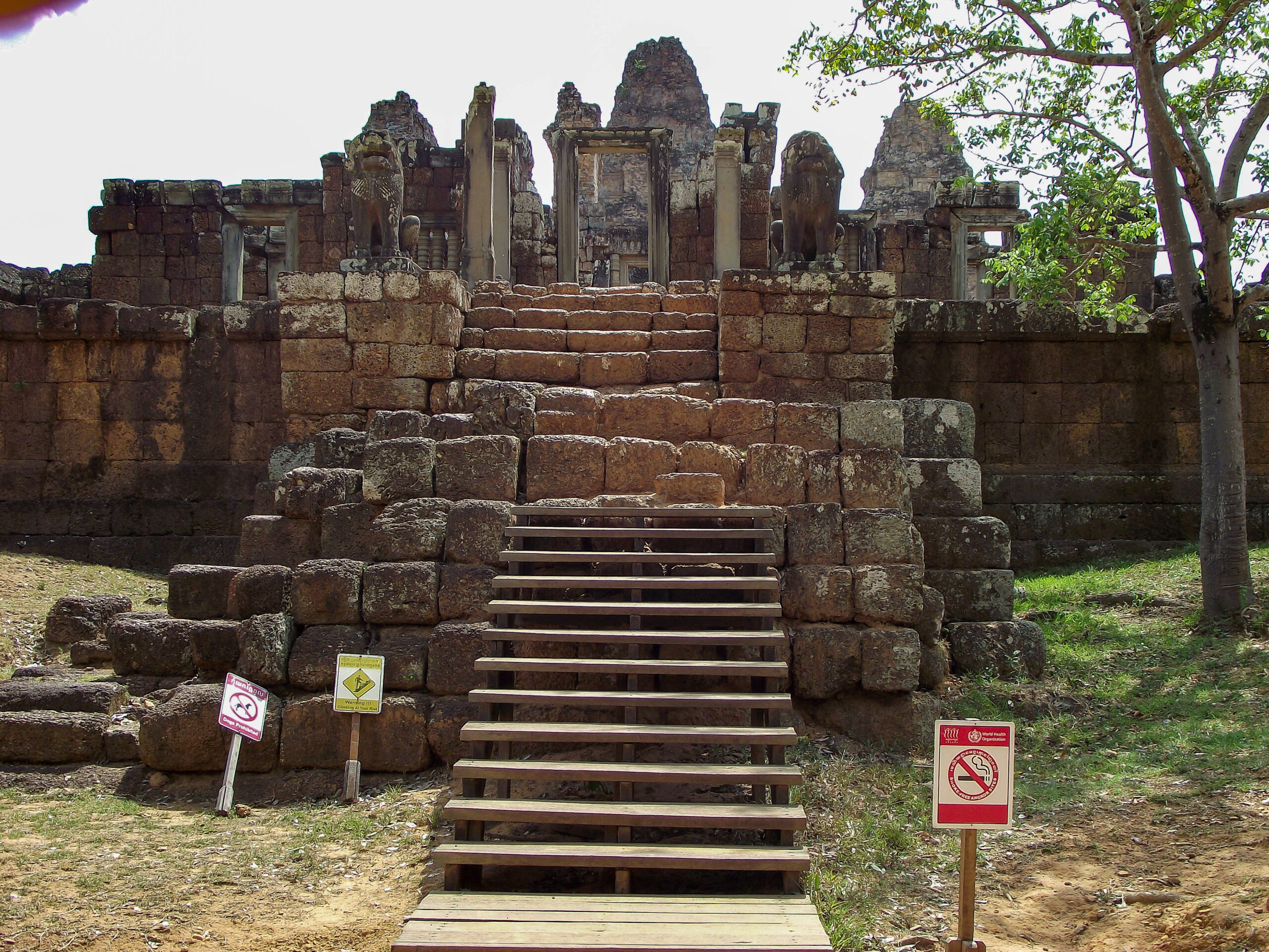 mebon oriental temple angkor cambodia