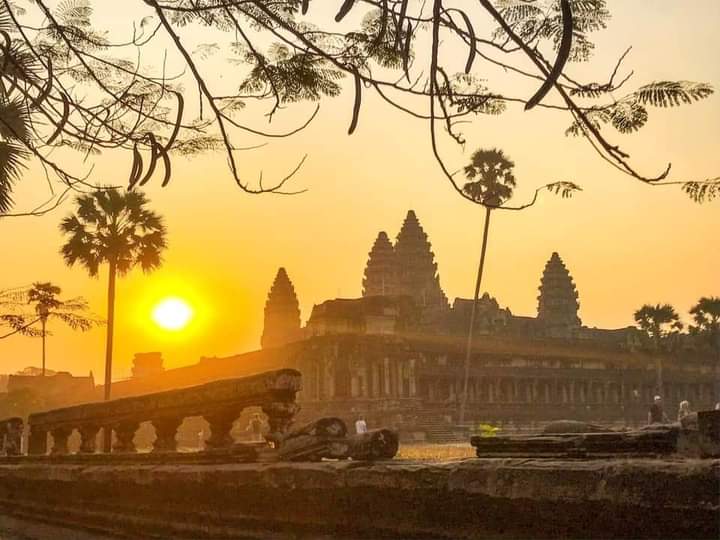 Lever et coucher de soleil à Angkor Vat